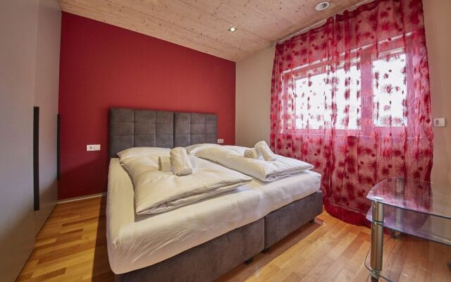 Holiday Penthouse Holleis