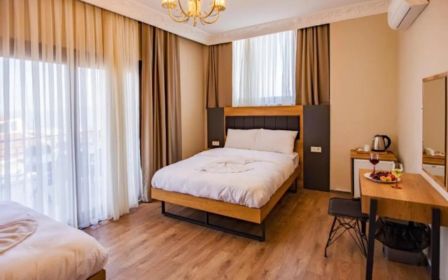 Grand Balyan Hotel & Restaurant