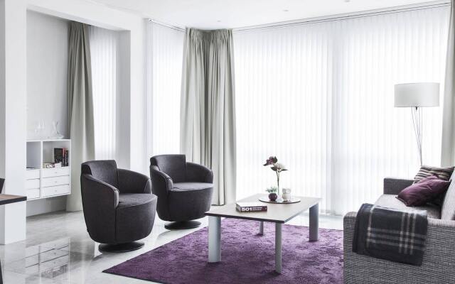 Black Pearl Luxury Apartments