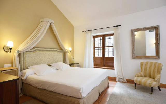 Hotel Puerta de la Luna