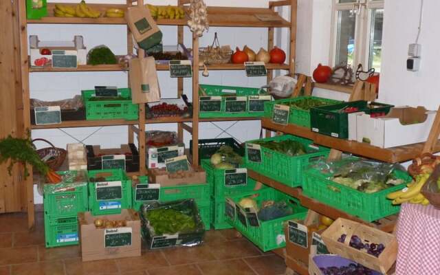 at the Organic Farm Angus-hof