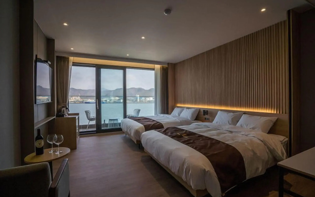 Masan Tourist Hotel