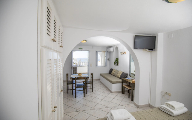 Santorini View Studios-Adults Only