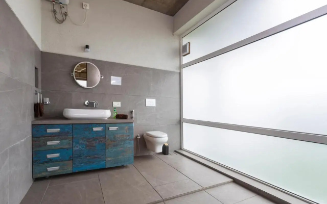 SaffronStays Serenity