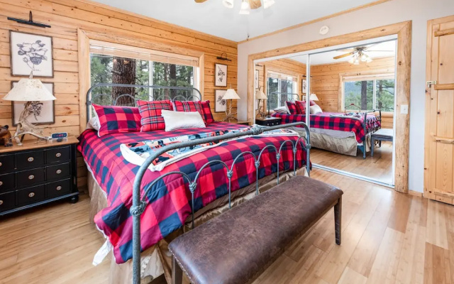 Moon Bear Lodge