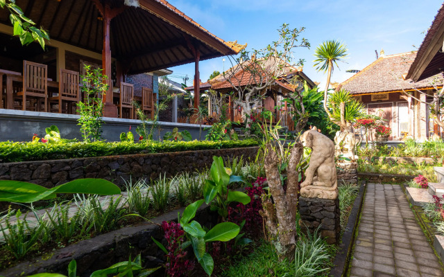 The GARUDA villa & Restaurant