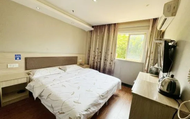 Shanghai Shengfeng Hotel