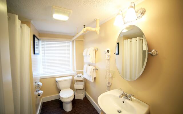 The Kennebunk Inn