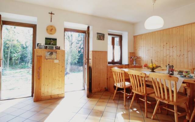 Baita a Pieve Tesino Mountain And Lake