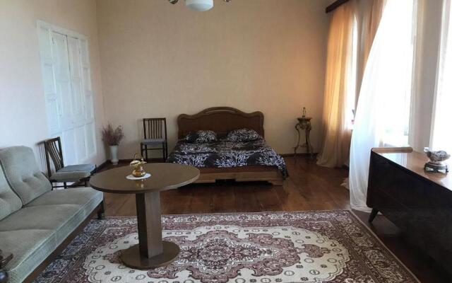 Family Hotel In Nukriani , 2km from Sighnaghi