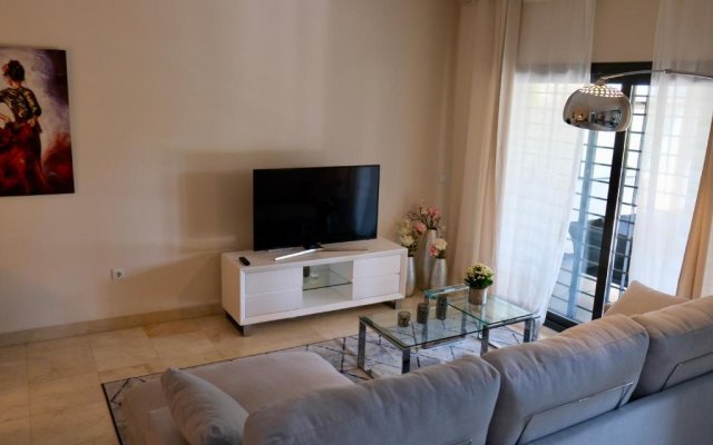ALEGRIA DE VIVIR EXCLUSIV 2 bedroom appartment pool, parking, wifi, netflix, padel and more
