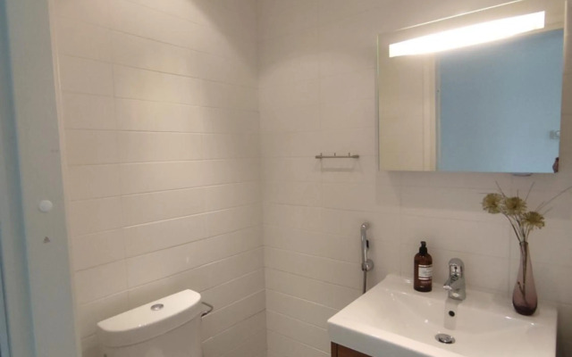 A luxurious aprtm with a sauna and terrace Netflix