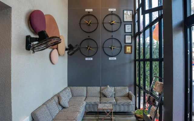 Aishwarya Suites
