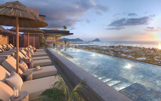 Legend Hill Resort & Spa