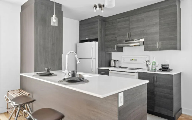 2251 Rue Lespérance