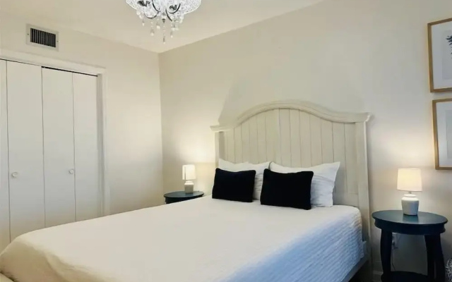 Serene Oceanfront Getaway in Amelia Island - Pet Friendly