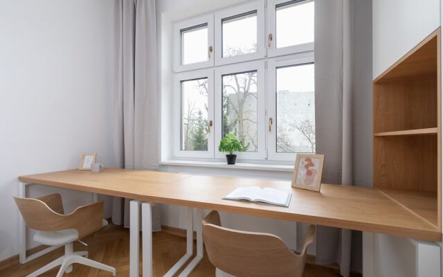 Słowackiego Elegant Apartment by Renters