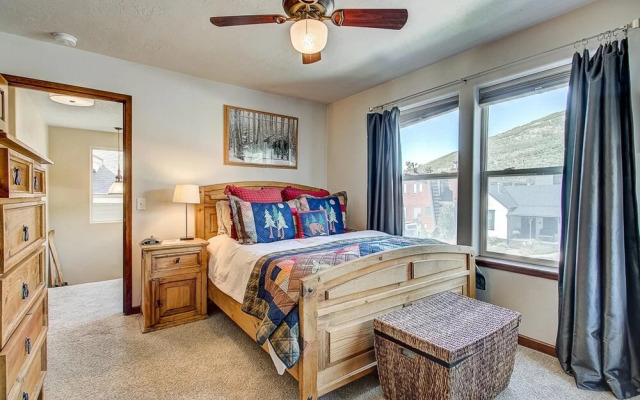 Coopers Collection 28 - Park Ave Getaway