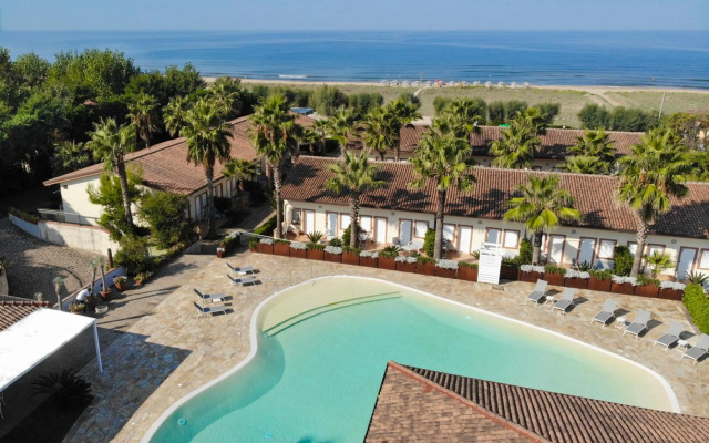 Heracles Village Hotel