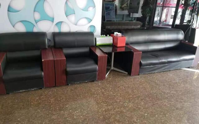PAI Hotels Yantai High Speed Railway Station Bus Terminal