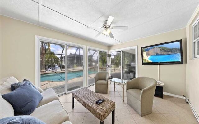 Egret Beach House - Two Bedroom Home