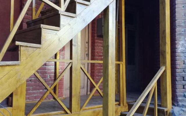 200 metres from Rustaveli avenue