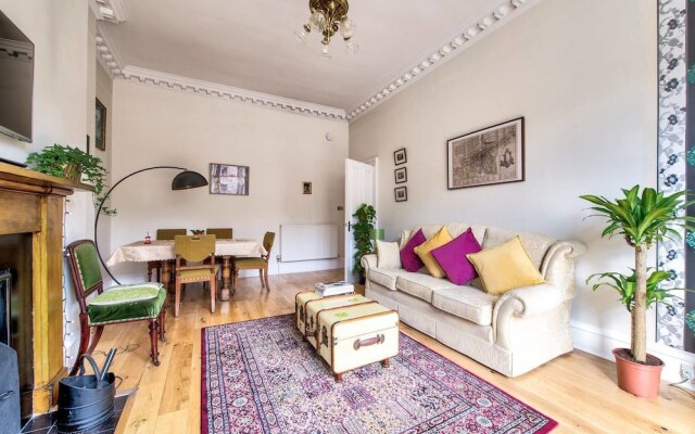 Bohemian Style, City Centre Apartment for 5 People