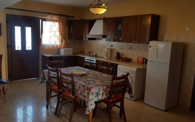 Dionysia Apartments