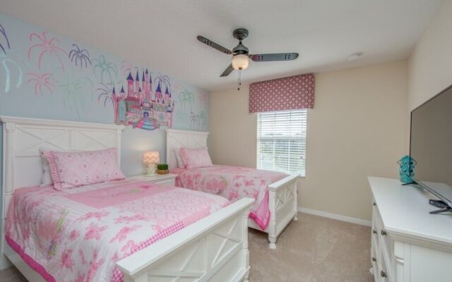 Fully Equiped 4 Bedroom Villa