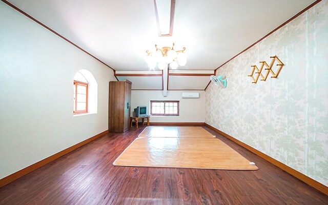 Namwon Jiri San Daeho Pension