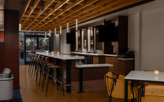 Courtyard by Marriott San Diego Central