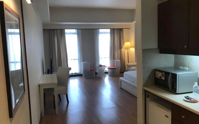 KL Service Suite at Times Square