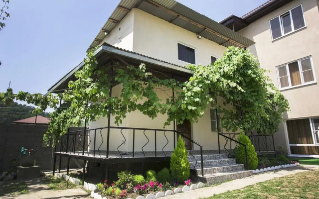 Домик Счастья (Сухум)