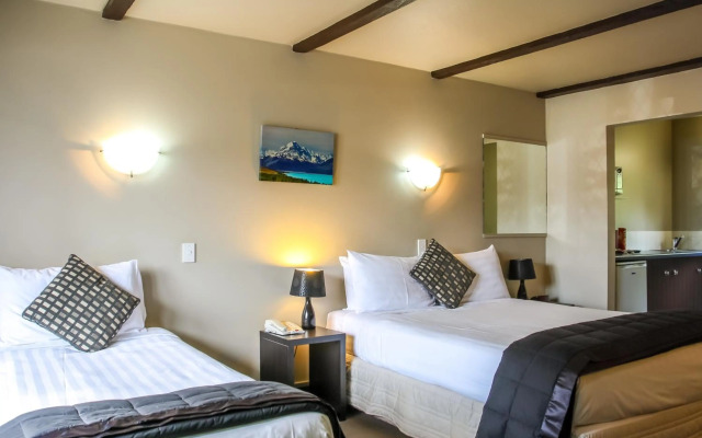 Camelot Motor Lodge