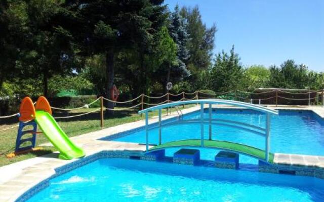 Cabañas Bungalows Camping La Vera