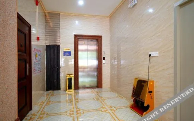 Yijia Hotel