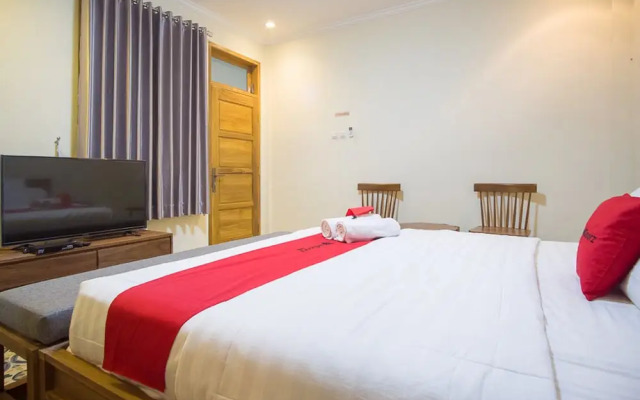 RedDoorz @ Letjend S.Parman Pacitan