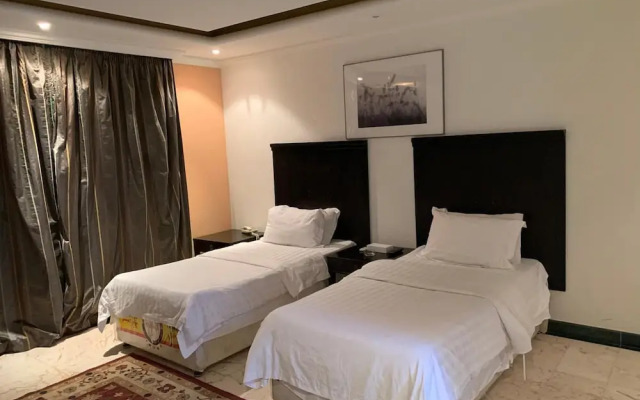 Delmon Hotel Suites