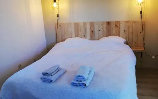 studio avec jardin à Rodez