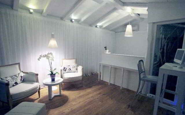 White Suites