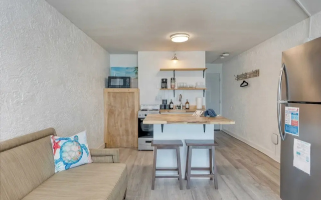 Sun-kissed by Avantstay Beachfront Access
