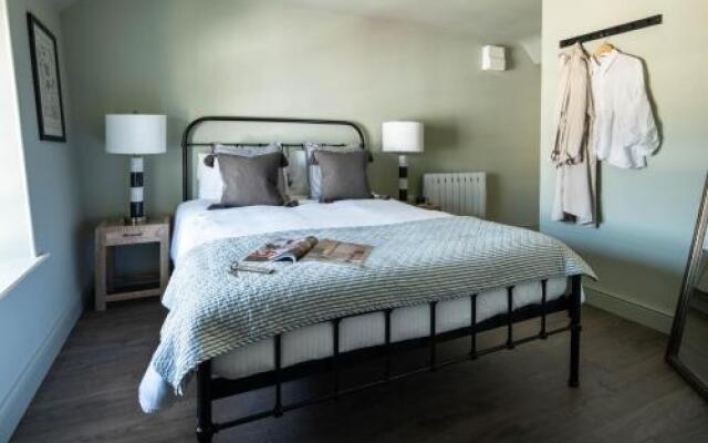 Seven Stars Penryn