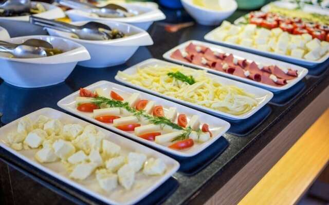 Derya Hotel