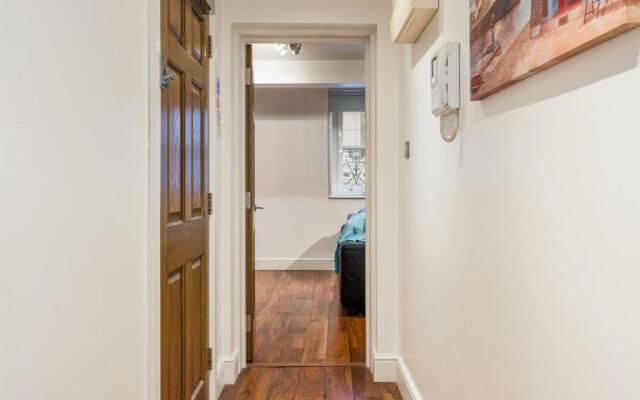 Apartment 4, 48 Bishopsgate by City Living London
