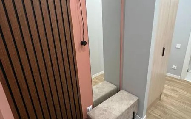 Апартаменты Эль Апарт на ул. Ларина  д. 45, стр. 7