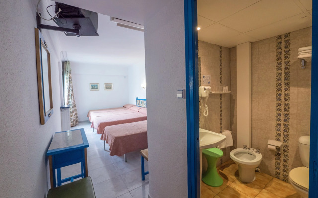 Garbi Calella Hotel