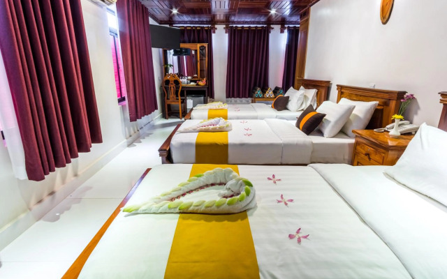 Hello Cambodia Boutique