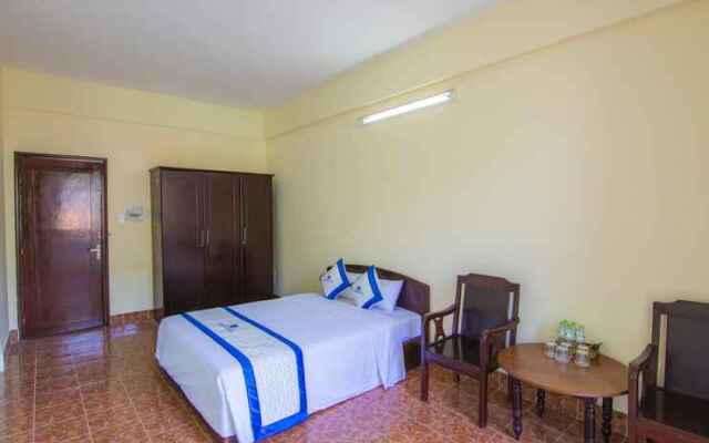 Vacsava Hotel