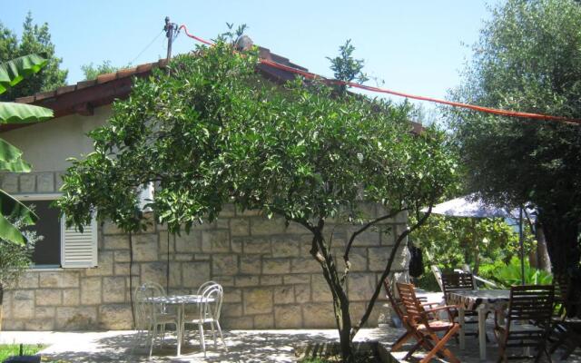 Zora Holiday Home