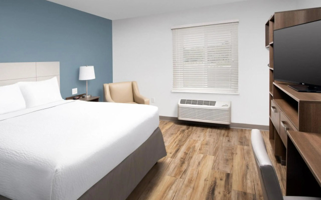 Woodspring Suites Deerfield Beach
